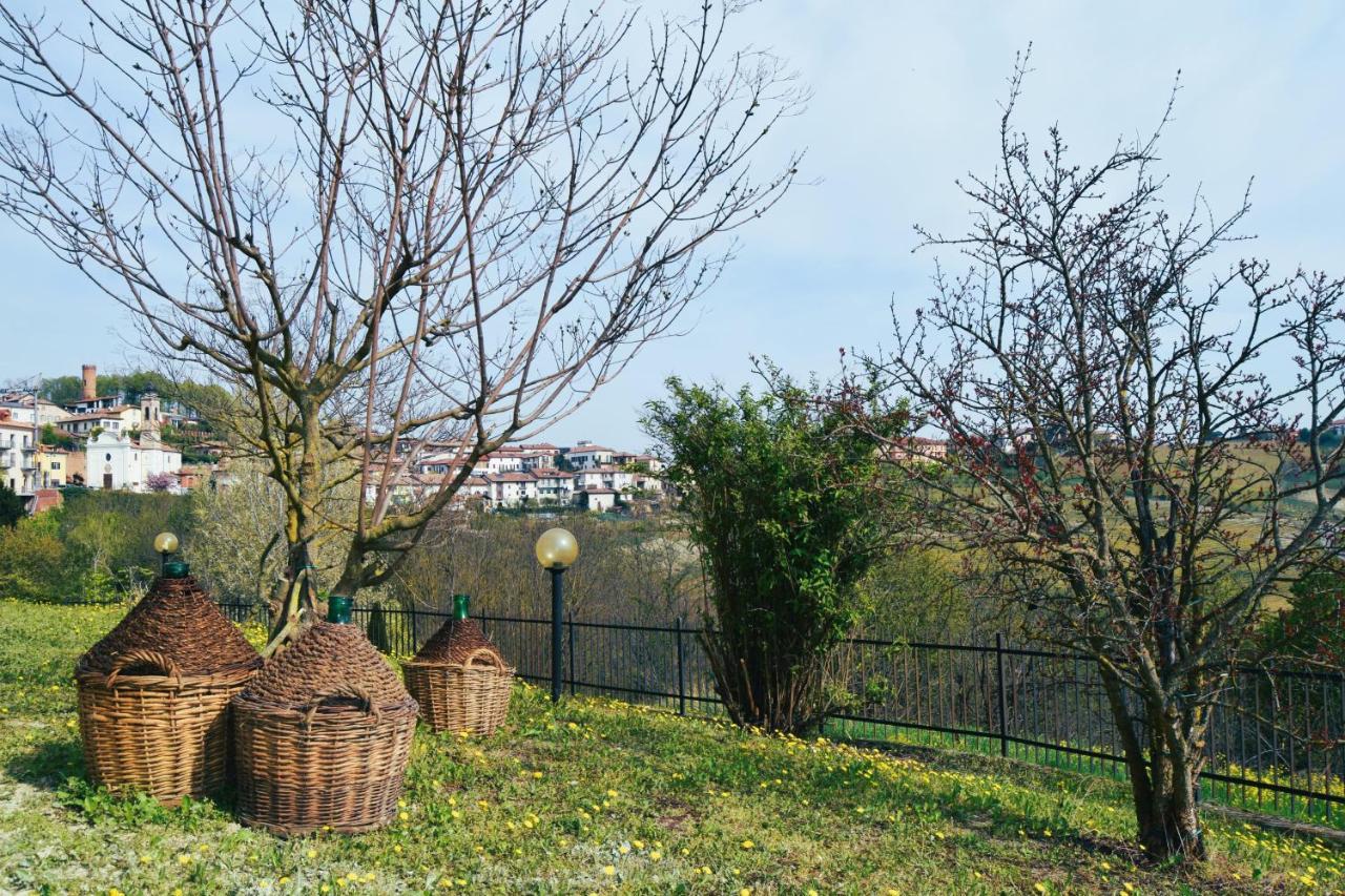 Maison Younesco - Villa Indipendente Exclusive Castagnole delle Lanze Exteriör bild