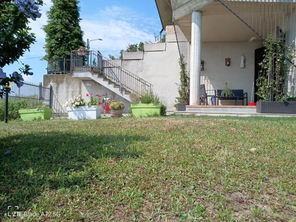 Maison Younesco - Villa Indipendente Exclusive Castagnole delle Lanze Exteriör bild
