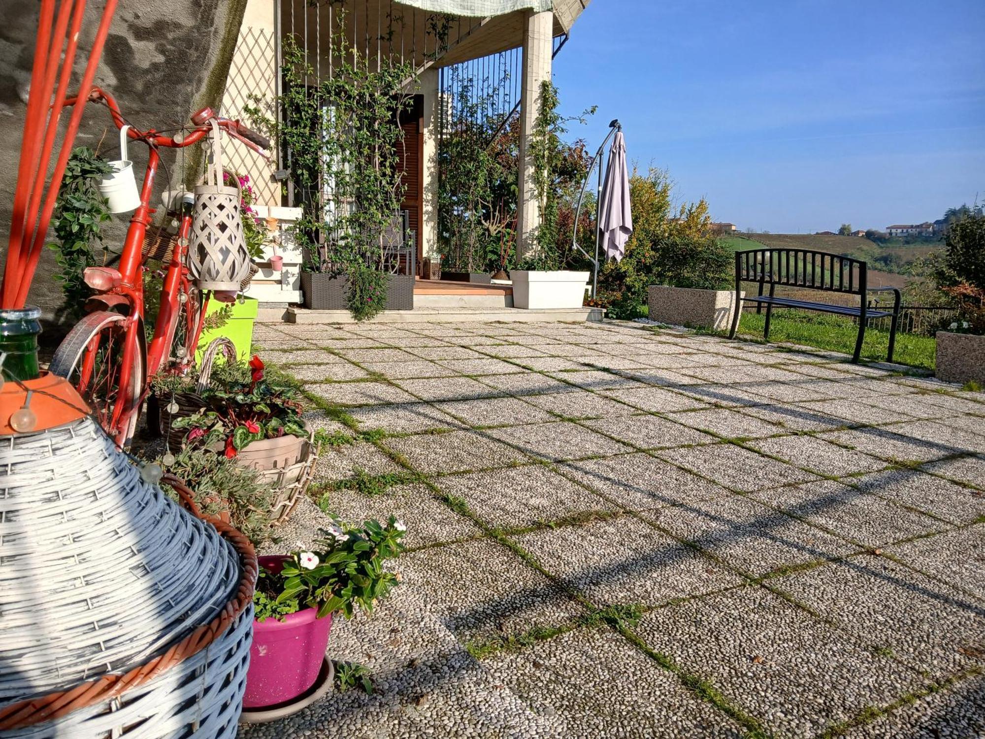 Maison Younesco - Villa Indipendente Exclusive Castagnole delle Lanze Exteriör bild